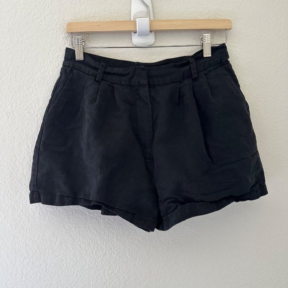 Frame Pleat Front Shorts Linen Blend Black Color Sz 4